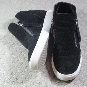 Steve Madden Size 8 Perforated Wedgie Suede High Top Sneakers